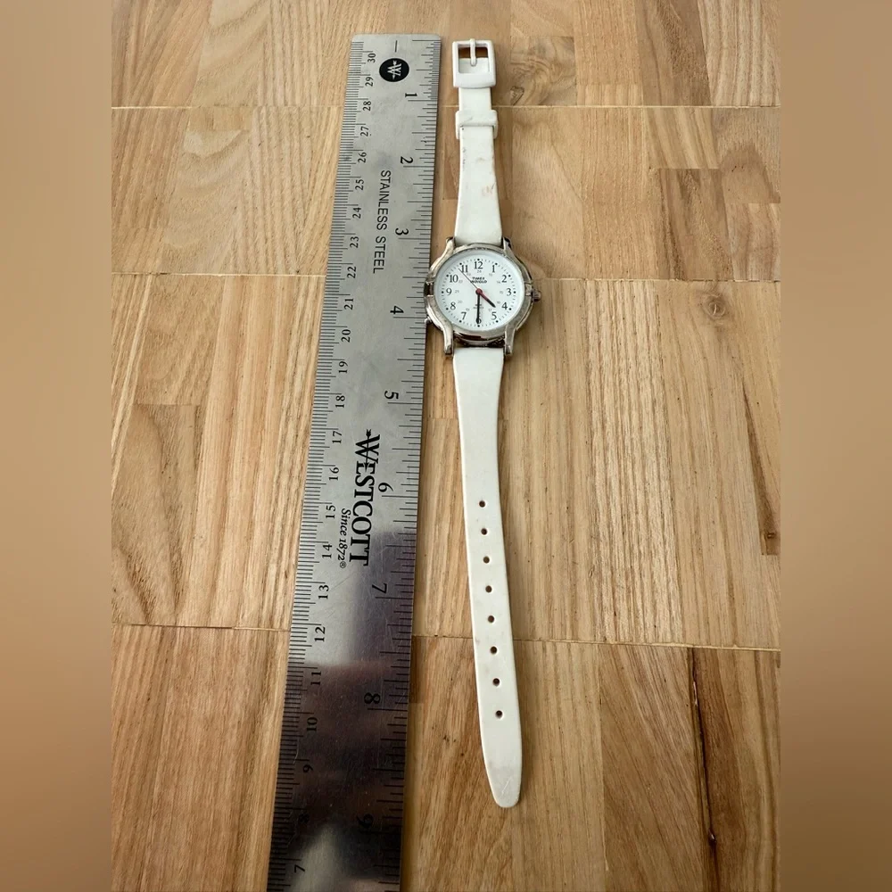 Timex ladies silver tone and white watch NEW BATTERY